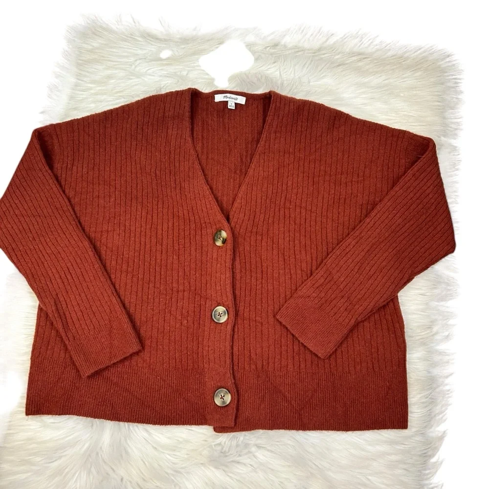 Madewell Rust Brown Ribbed V-Neck Button Cardigan